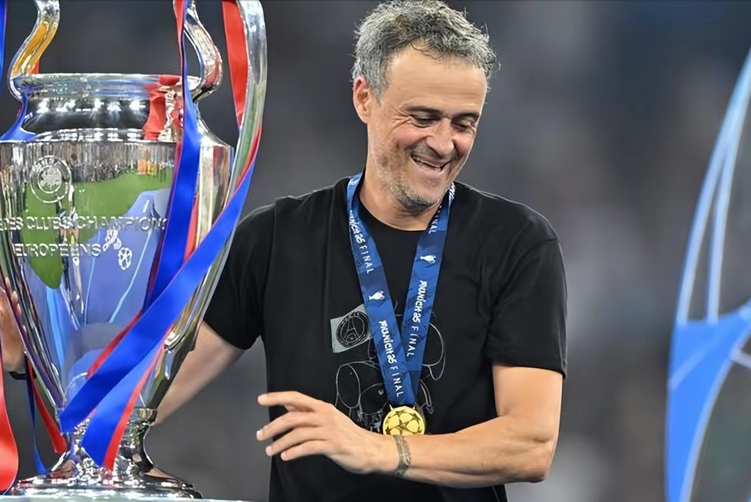 开云入口-包含法国杯倒计时，尤文图斯集结日官宣签约，细节引发关注，质疑声仍在，赛季目标并未改变的词条-开云入口